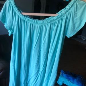 Off the shoulder blue Hollister top